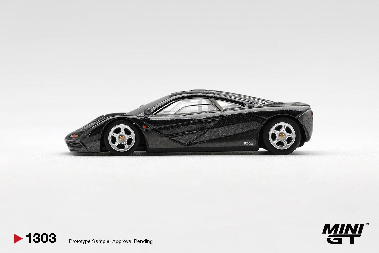 MINIGT 1/64 McLaren F1 Blue Bl - Die Cast Car 1 64 review and price